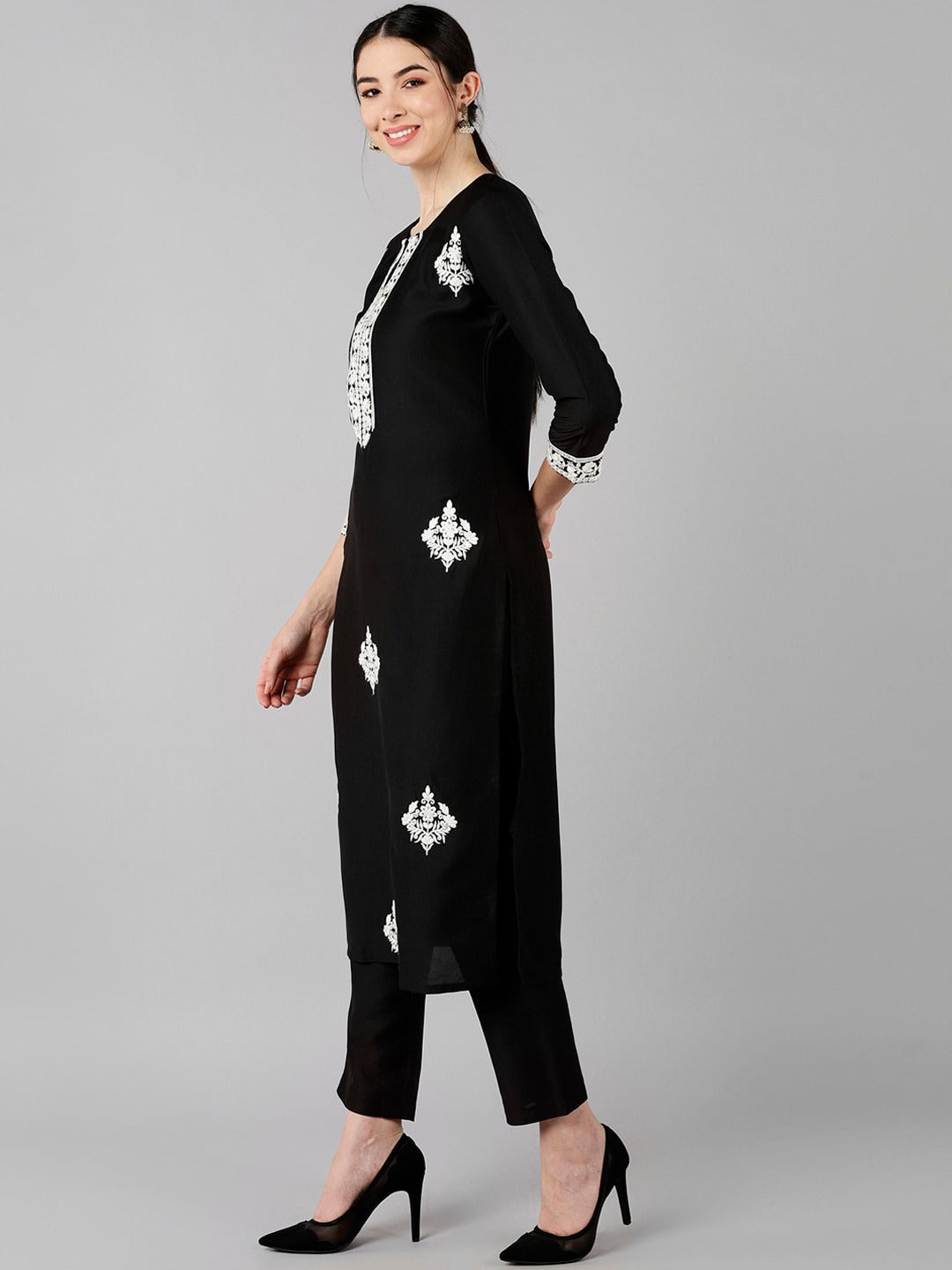 Color_Black