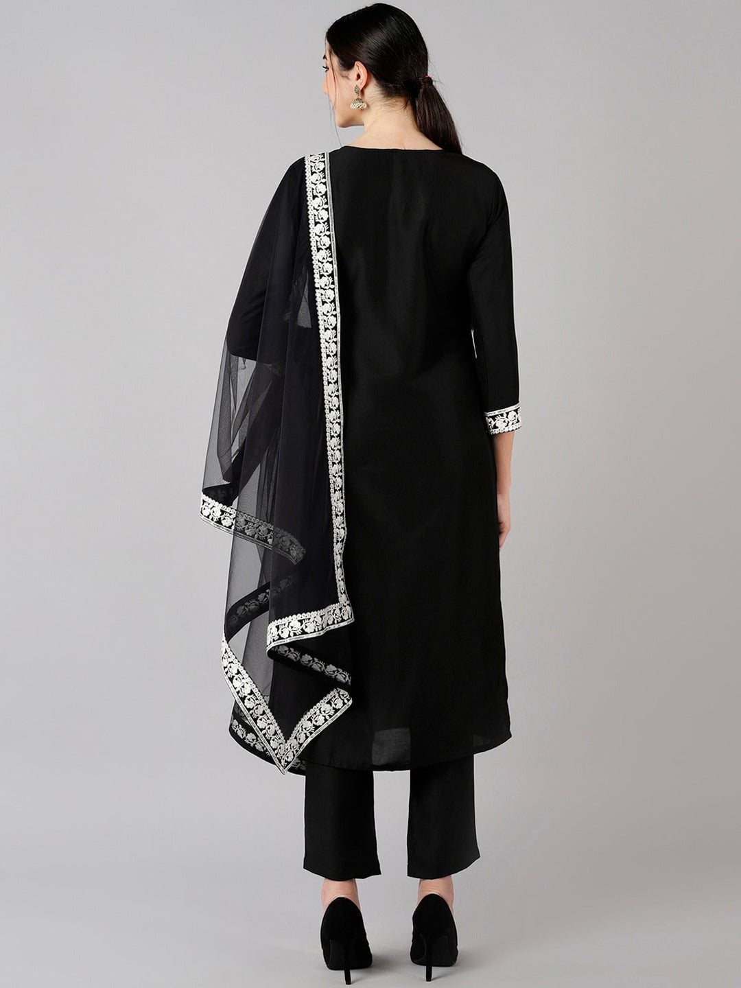 Color_Black
