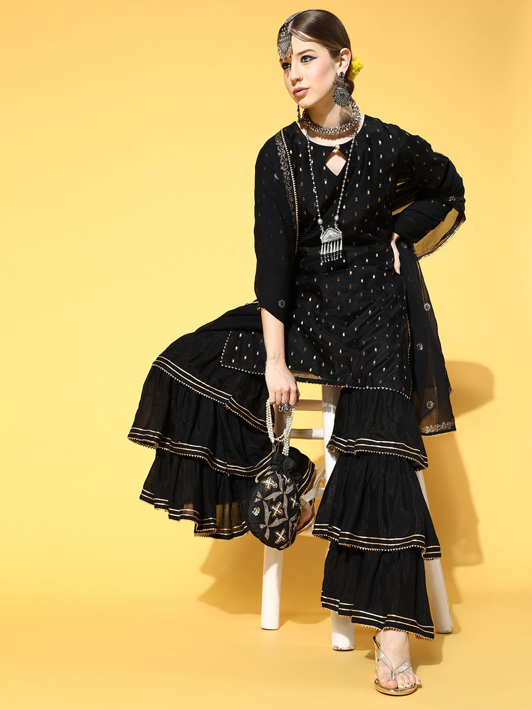 Color_Black