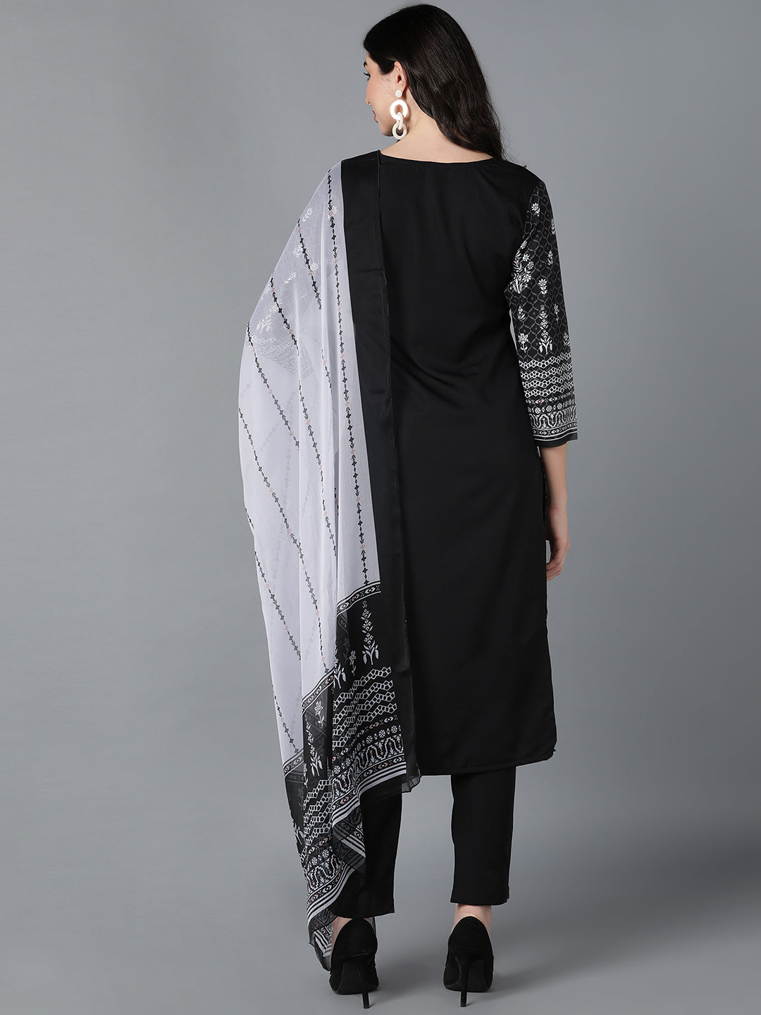 Color_Black