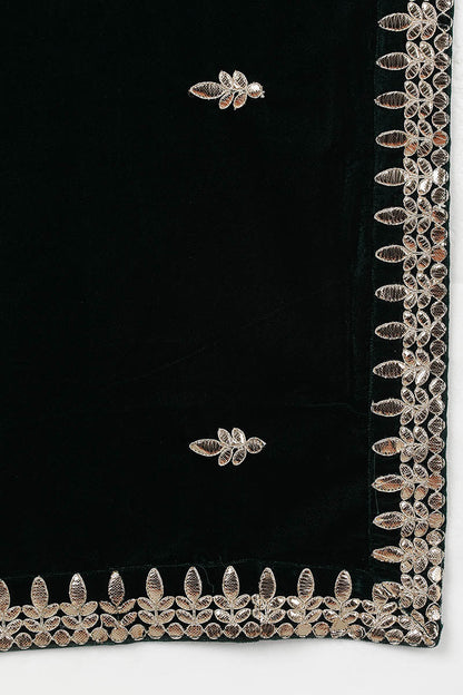Women's Velvet Solid Kurta Pant With Dupatta