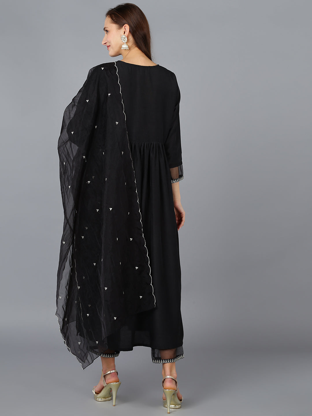 Color_Black