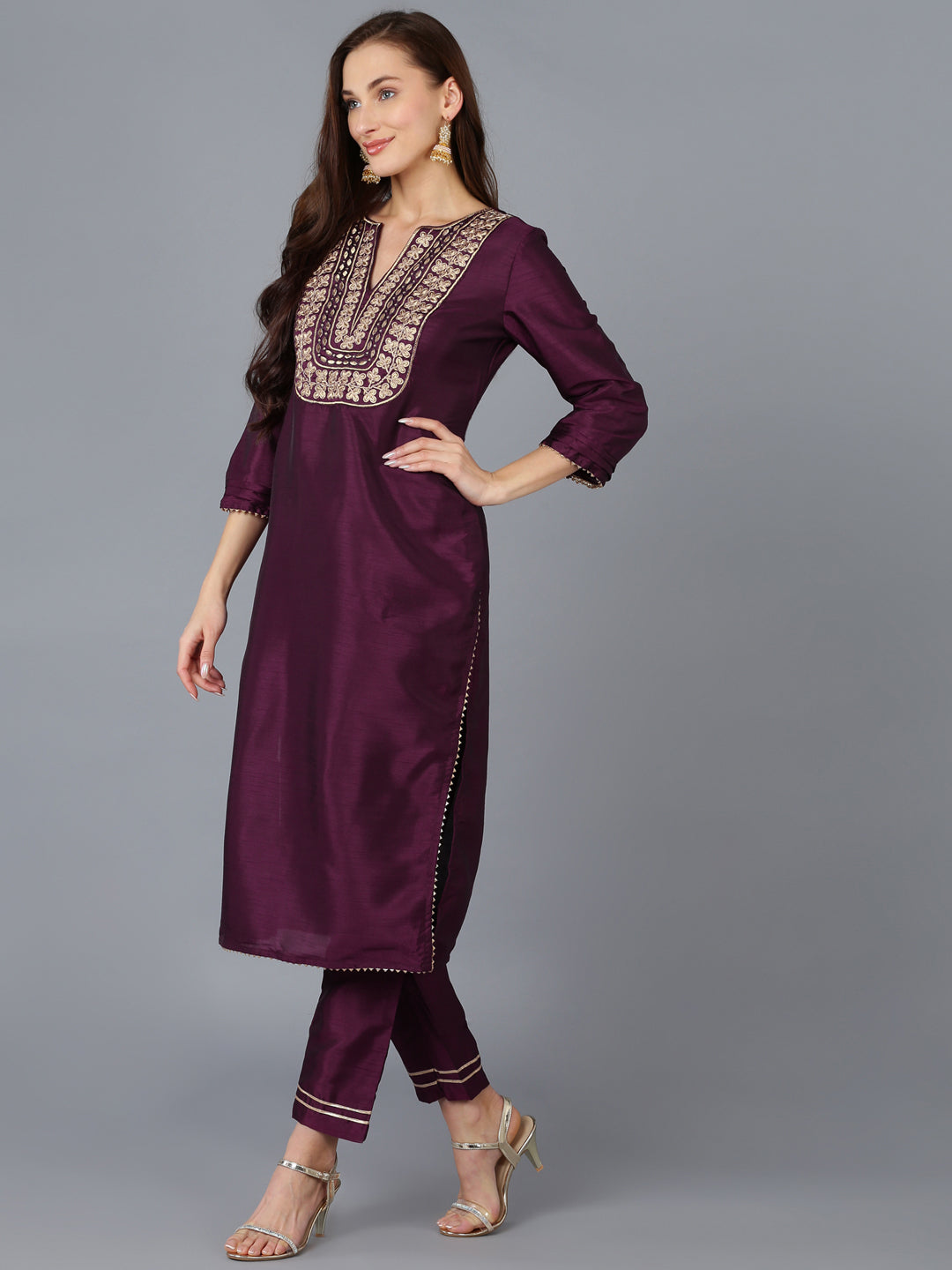 Color_Maroon