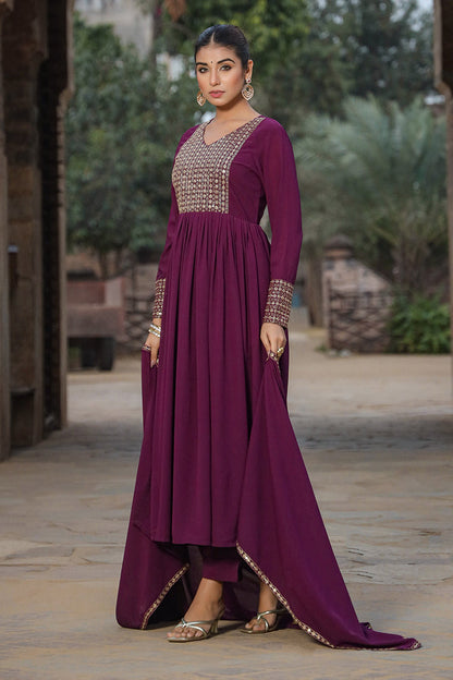 Women's Georgette Yoke Design Kurta Pant With Dupatta
