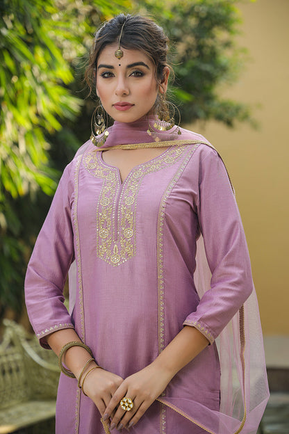 Women's Lilac Silk Blend Embroidered Festive Wear