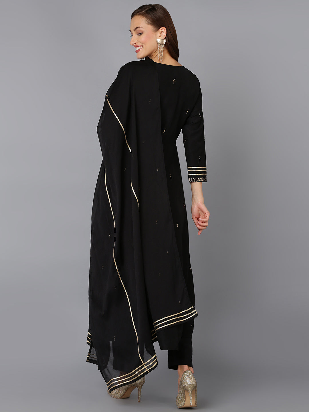 Color_Black