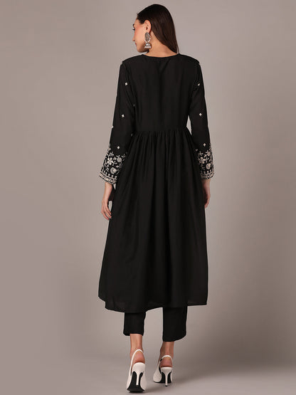 Color_Black