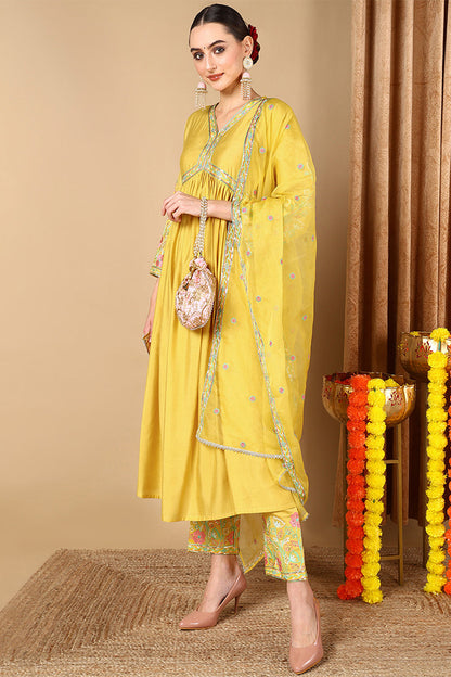 Women's Yellow Silk Blend Solid Embroidered Kurta Pant With Dupatta