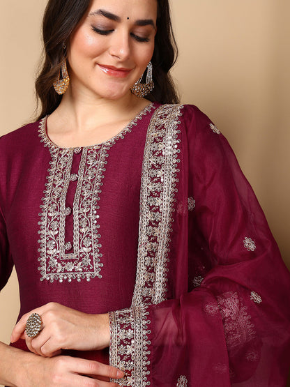 Color_Maroon