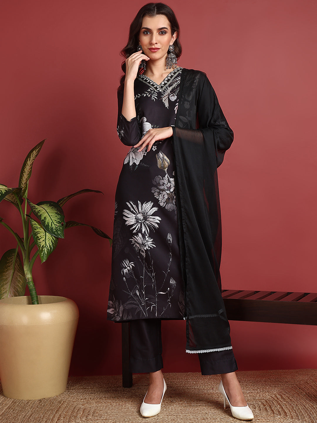 Color_Black