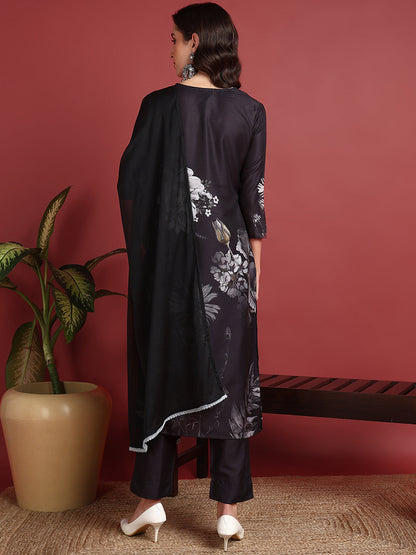 Color_Black