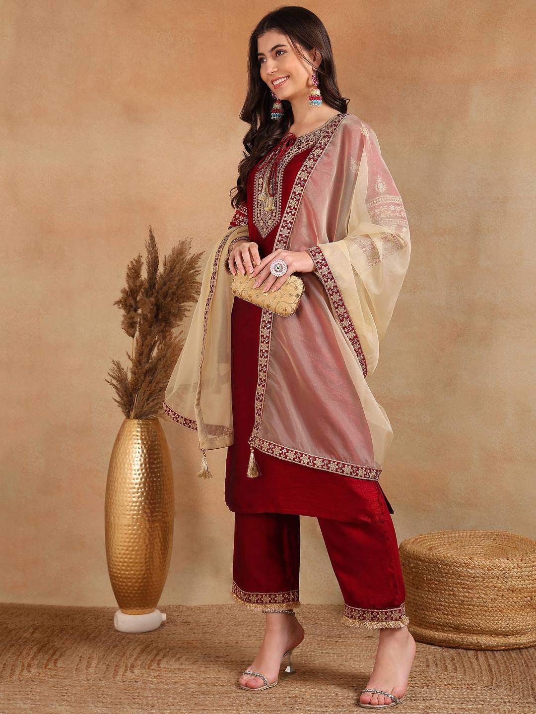 Color_Maroon