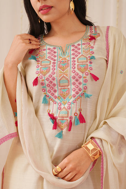 Women's Off White Viscose Rayon Solid Embroidered Straight Kurta Trouser With Dupatta