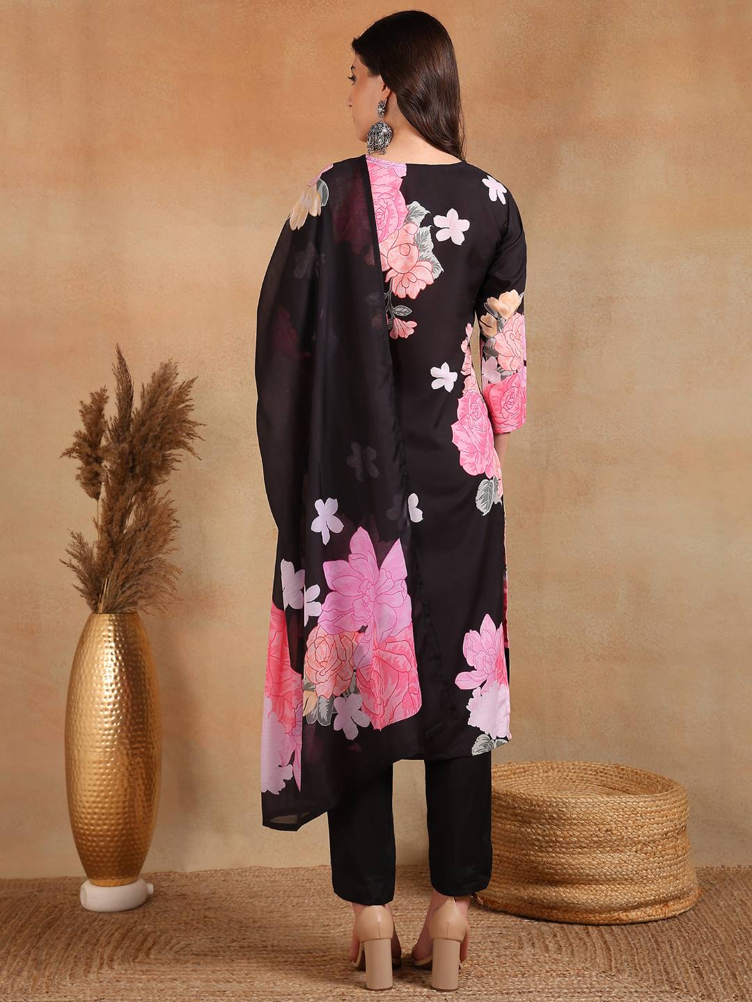 Color_Black