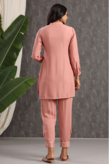 Women's Onionpink Rayon Embroidered Straight Kurta Pant Set