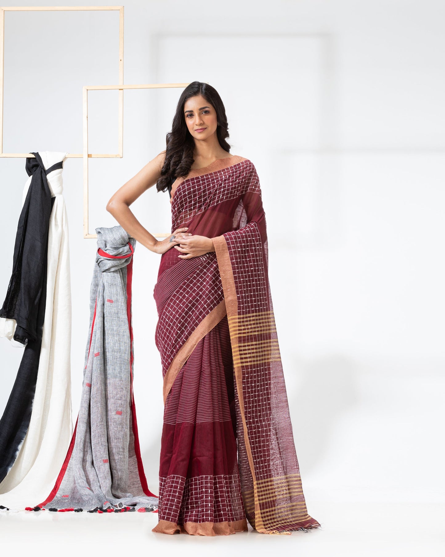 Women's Maroon Cotton Blend Handloom Saree