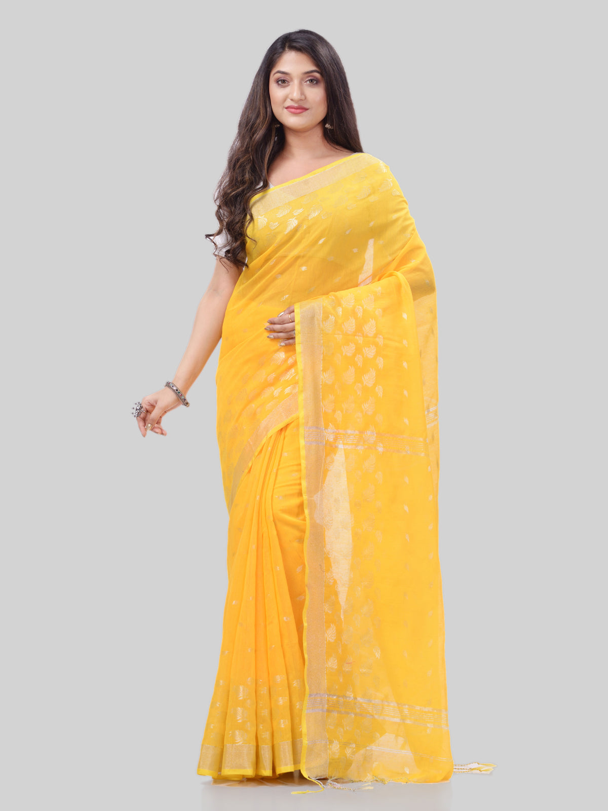 Women's Tant Cotton Silk Yellow Handloom Saree Flowting Leaves Work