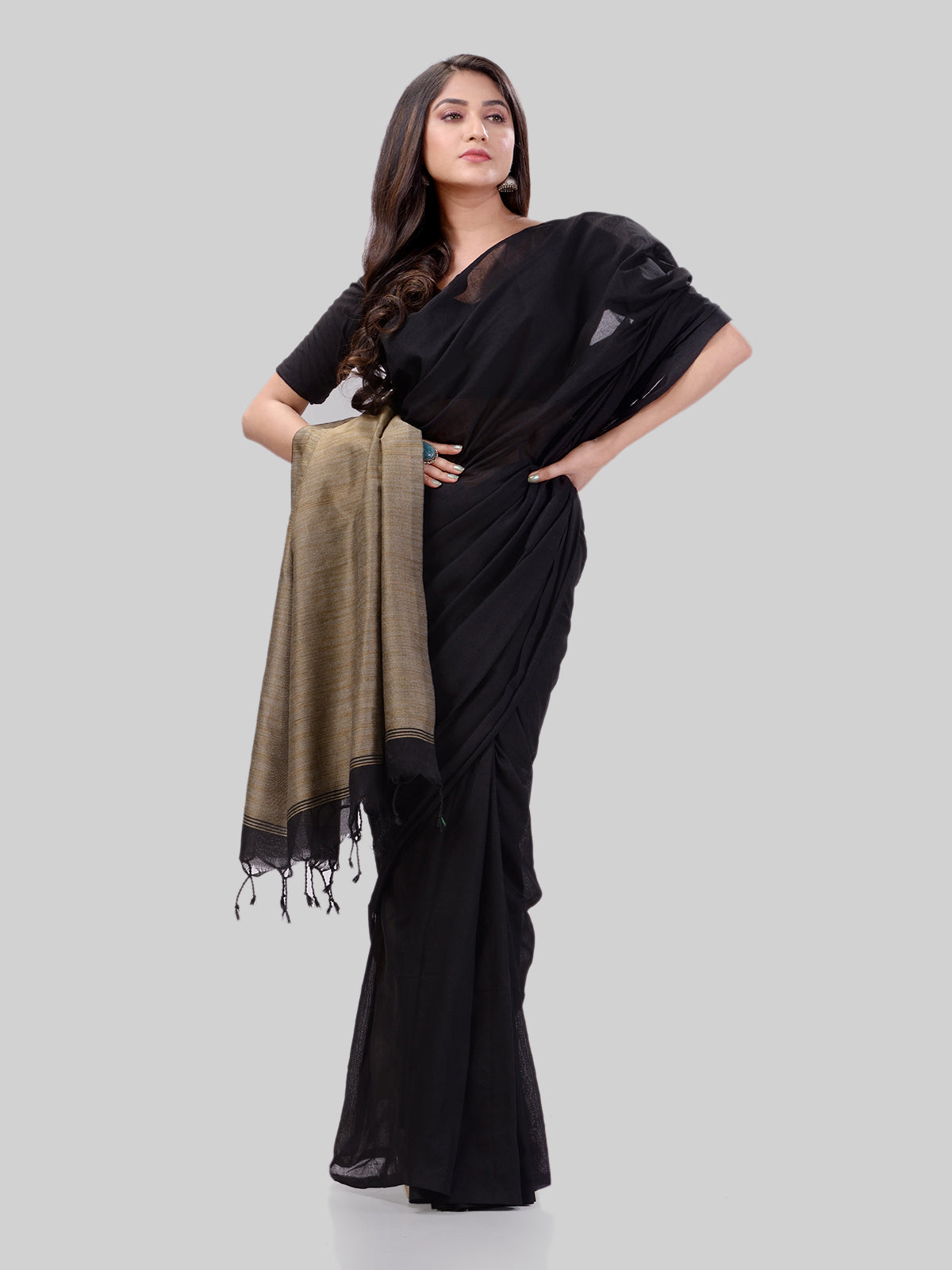 Women's Cotton Black Handloom Rupsagar Design Saree