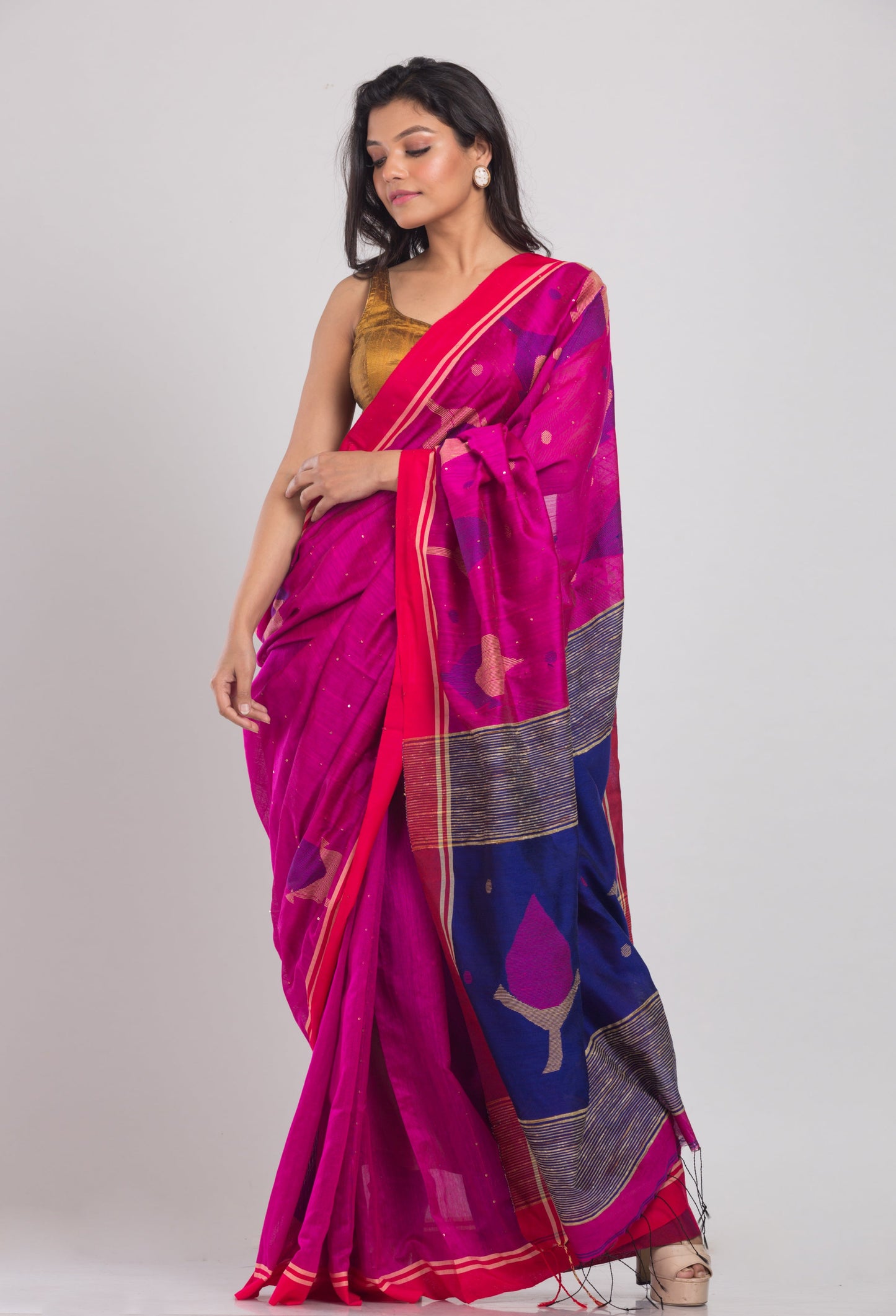 Women's Pink Cotton Blend Handloom Jamdani Saree