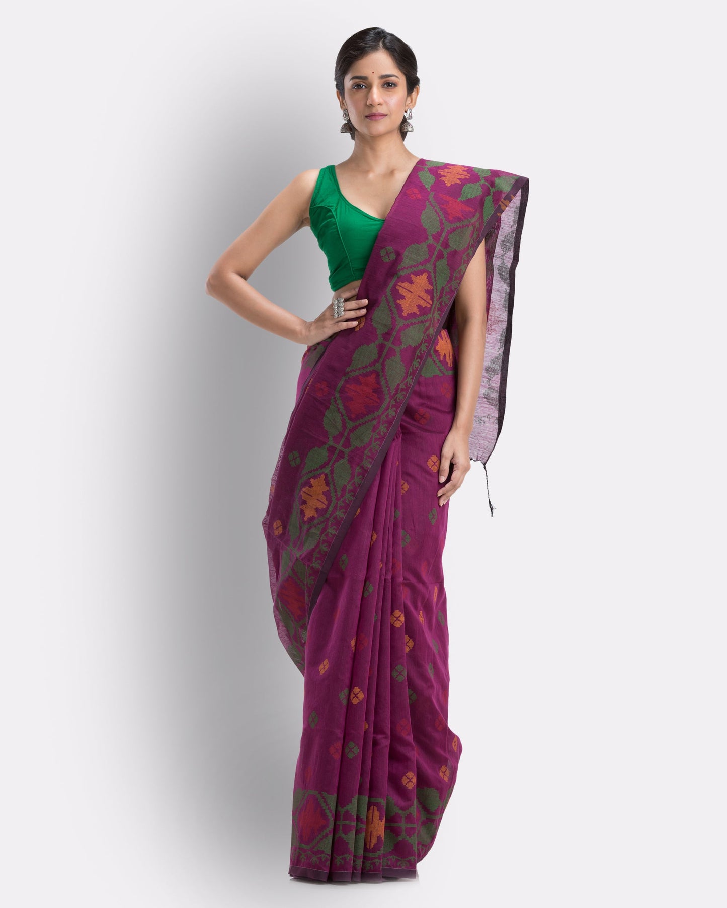 Women's Beige Cotton Blend Handloom Printed Saree