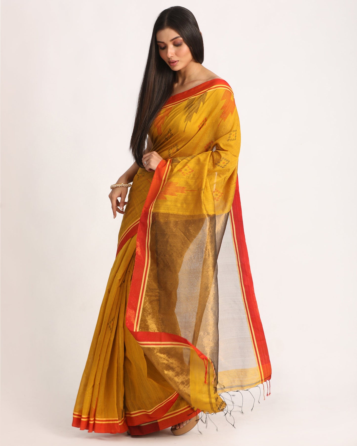 Women's Yellow Cotton Blend Handloom Saree