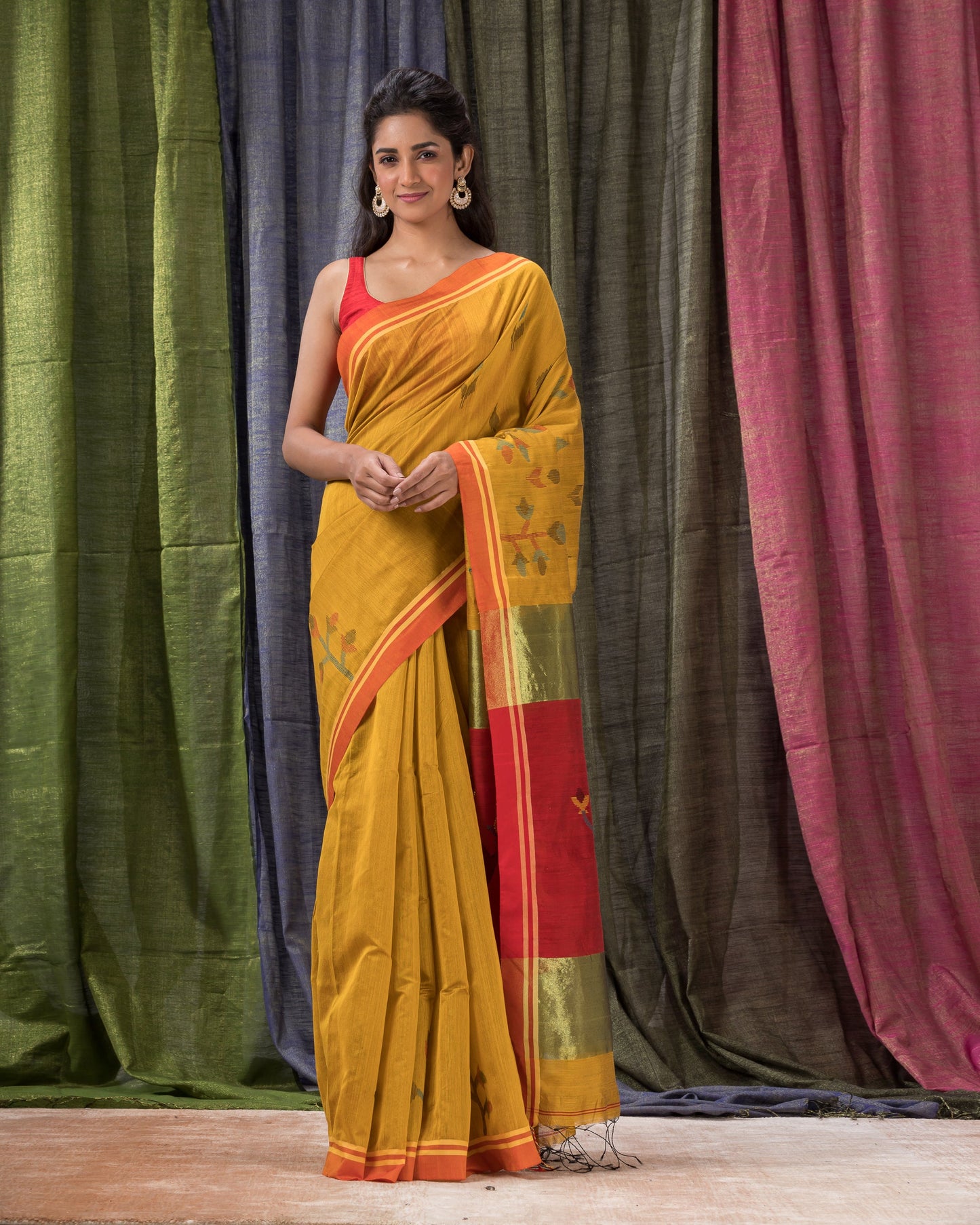 Women's Yellow Cotton Blend Handloom Jamdani Saree