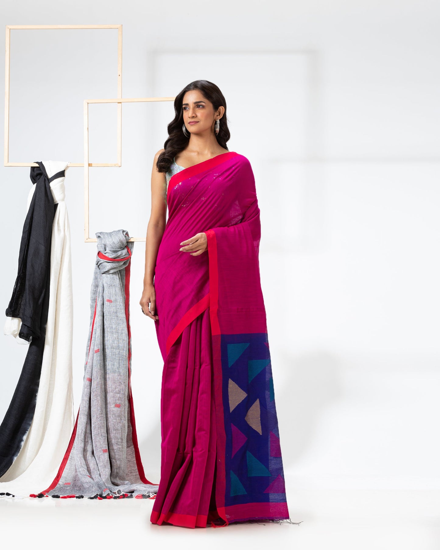 Women's Pink Cotton Blend Handloom Saree