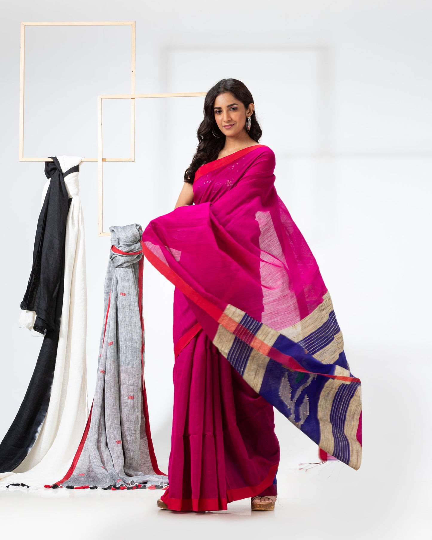 Women's Pink Cotton Blend Handloom Saree