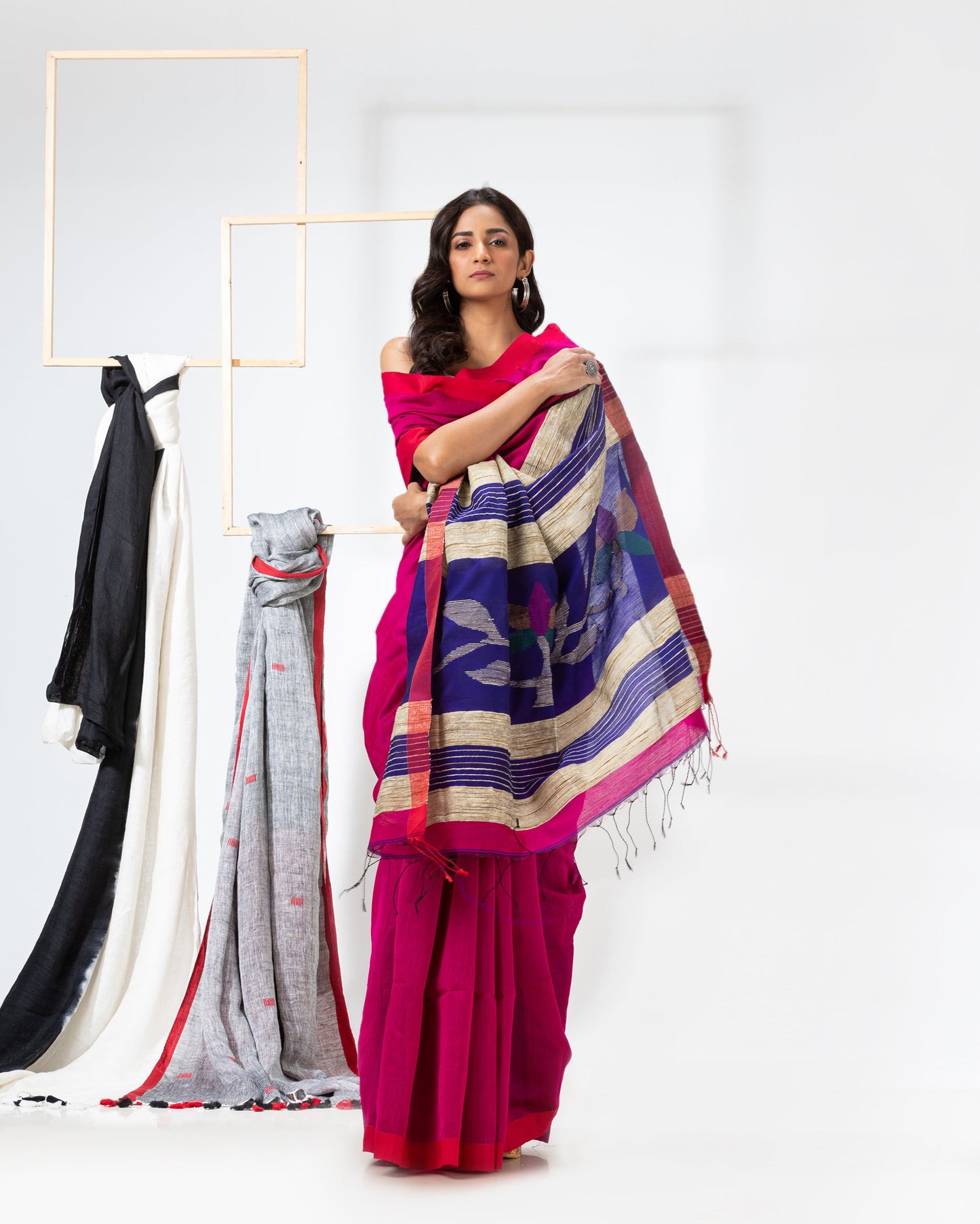 Women's Pink Cotton Blend Handloom Saree