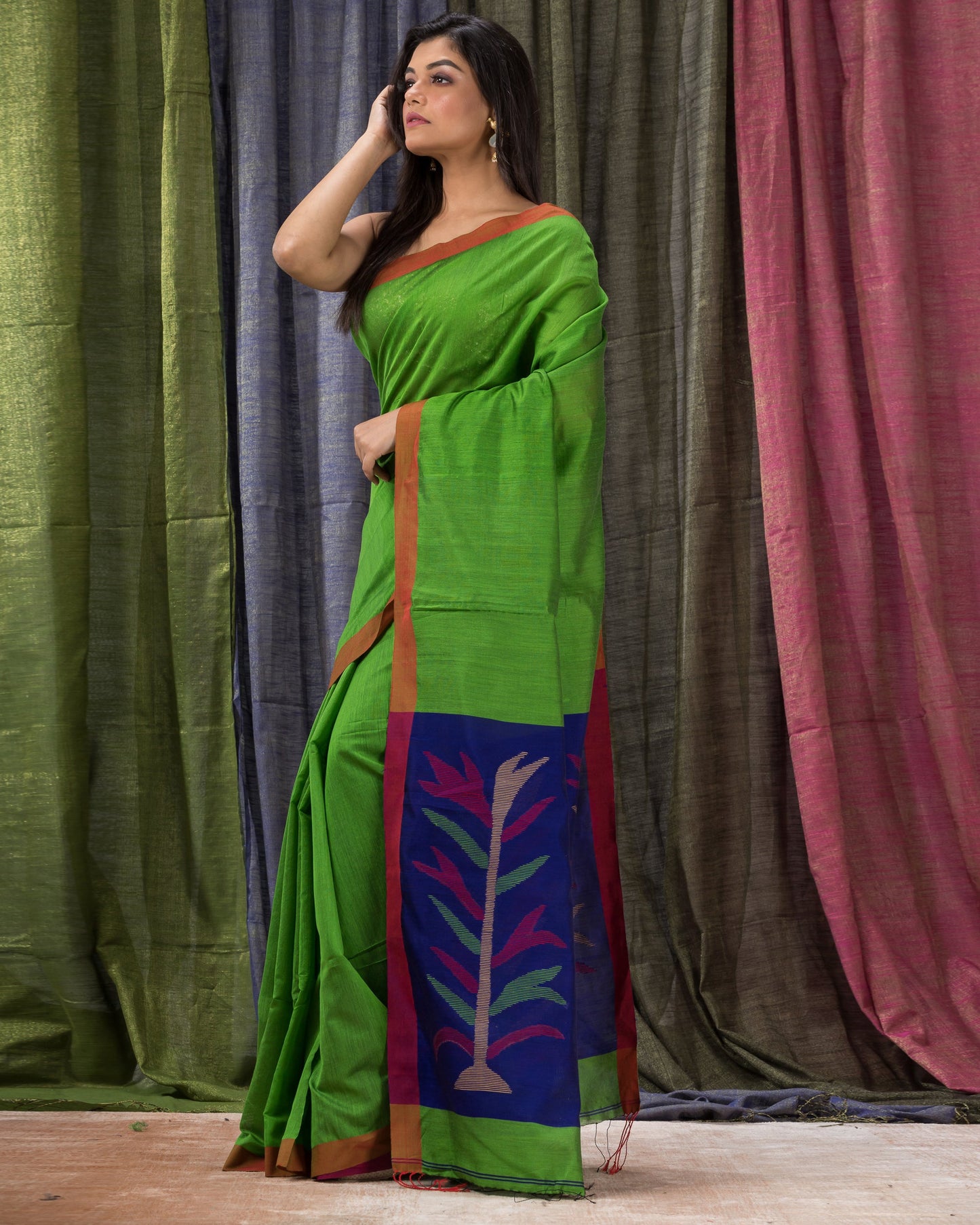 Women's Green Cotton Blend Handloom Jamdani Saree