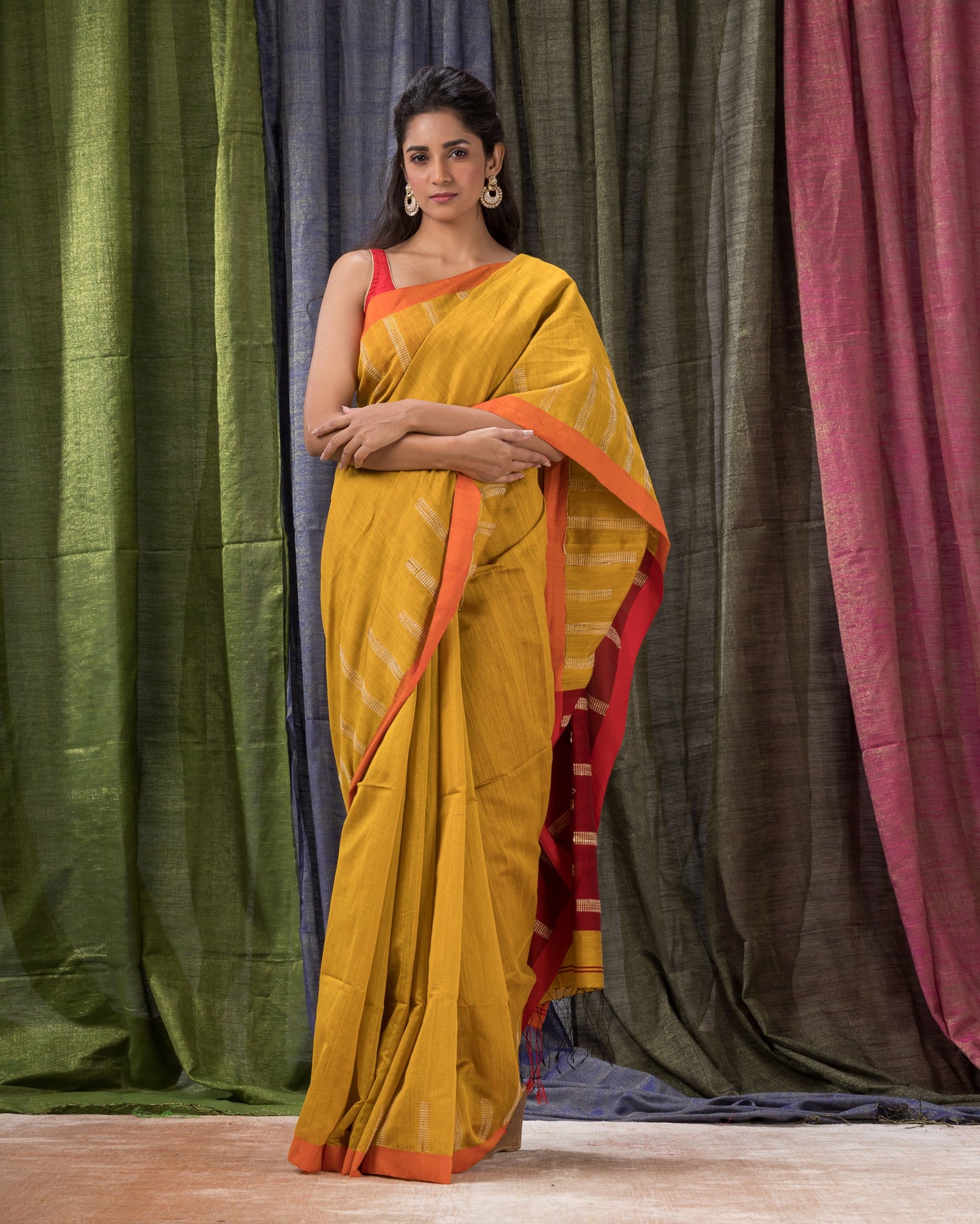 Women's Yellow Cotton Blend Handloom Jamdani Saree