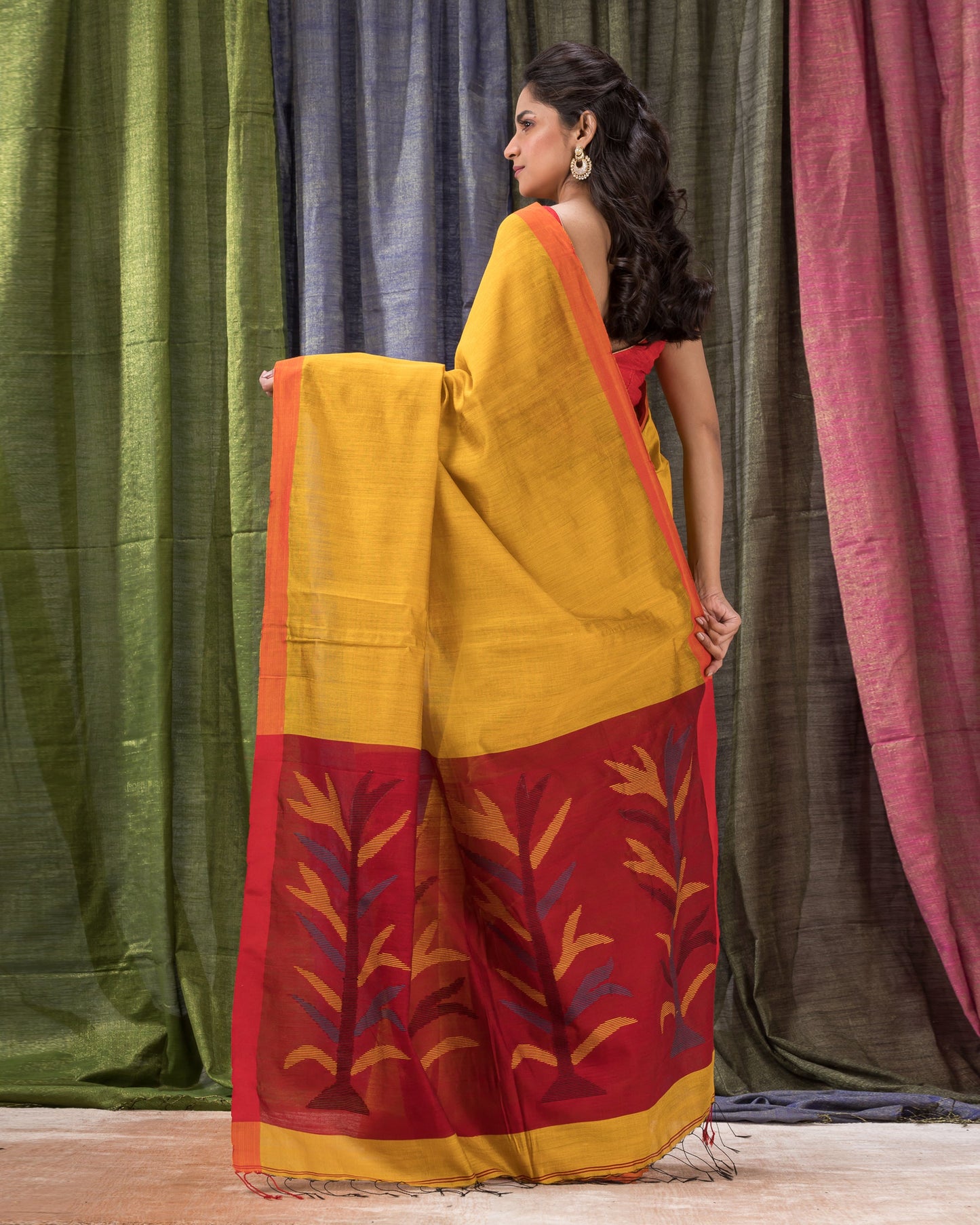 Women's Yellow Cotton Blend Handloom Jamdani Saree