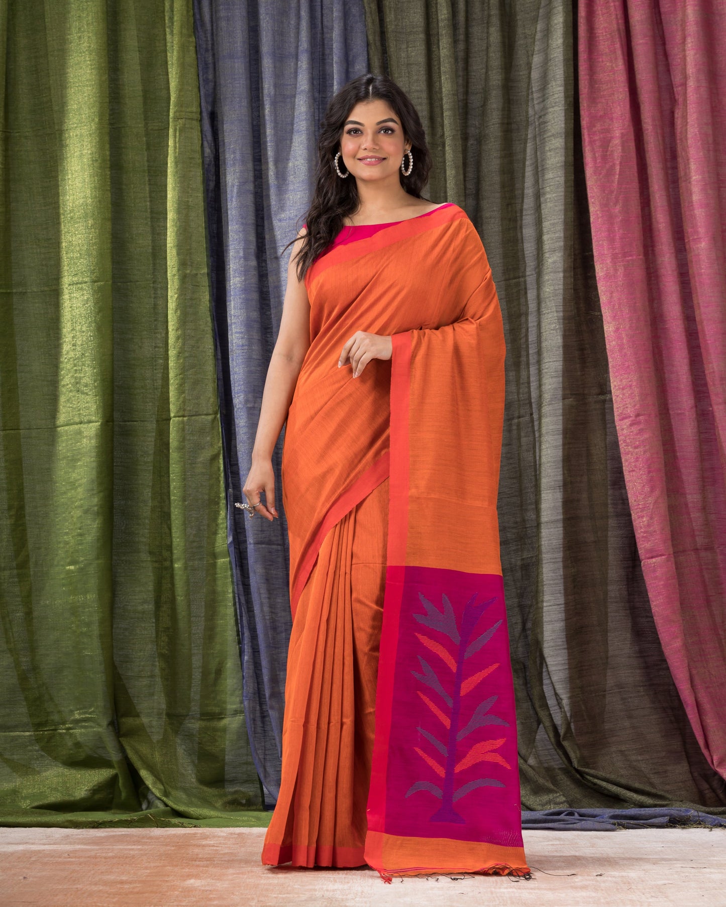 Women's Orange Cotton Blend Handloom Jamdani Saree