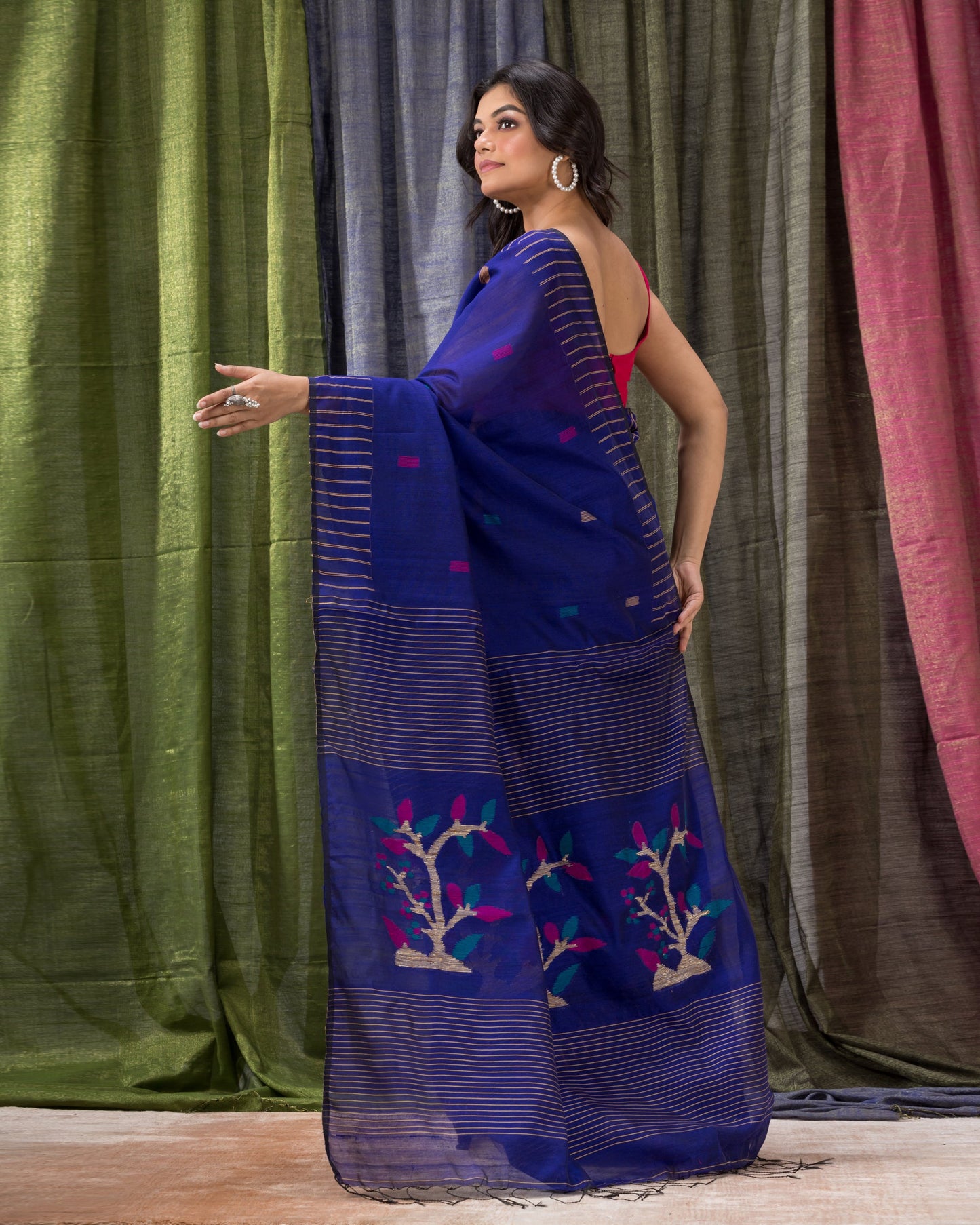 Women's Blue Cotton Blend Handloom Jamdani Saree