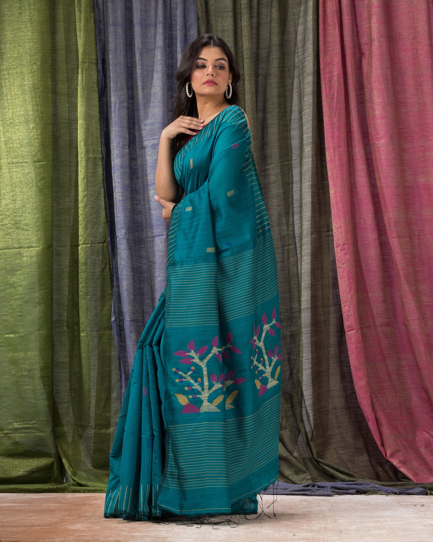 Women's Teal Cotton Blend Handloom Jamdani Saree