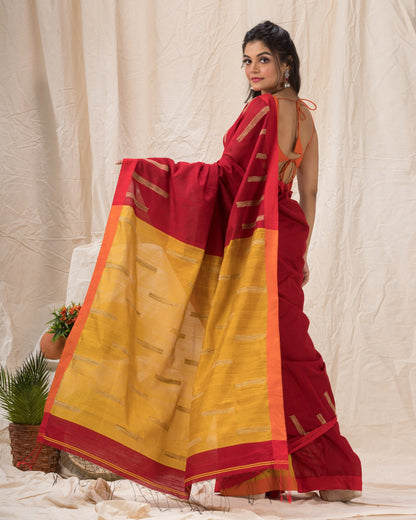 Women's Red Cotton Blend Handloom Jamdani Saree