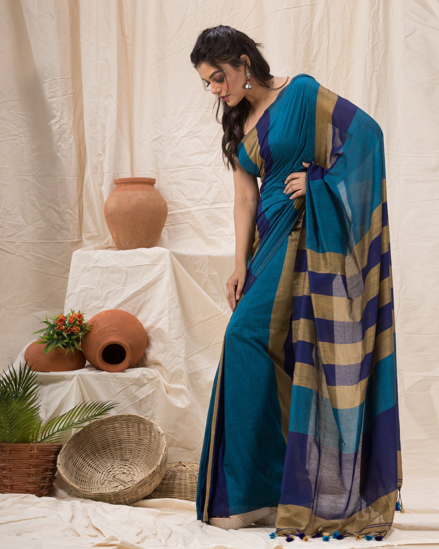 Women's Handspun Cotton Blue Handloom Saree