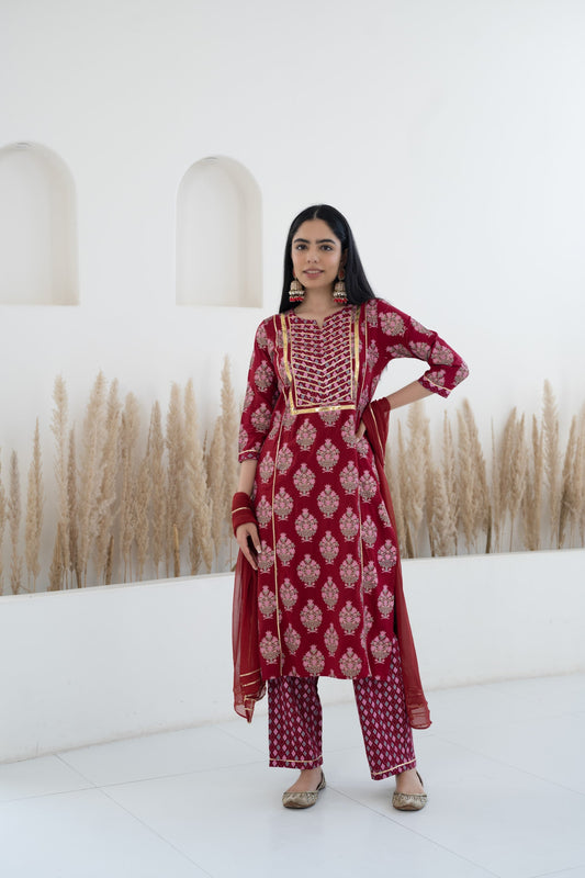 Womenâ€™s Maroon Kurta with pant set by Myshka
