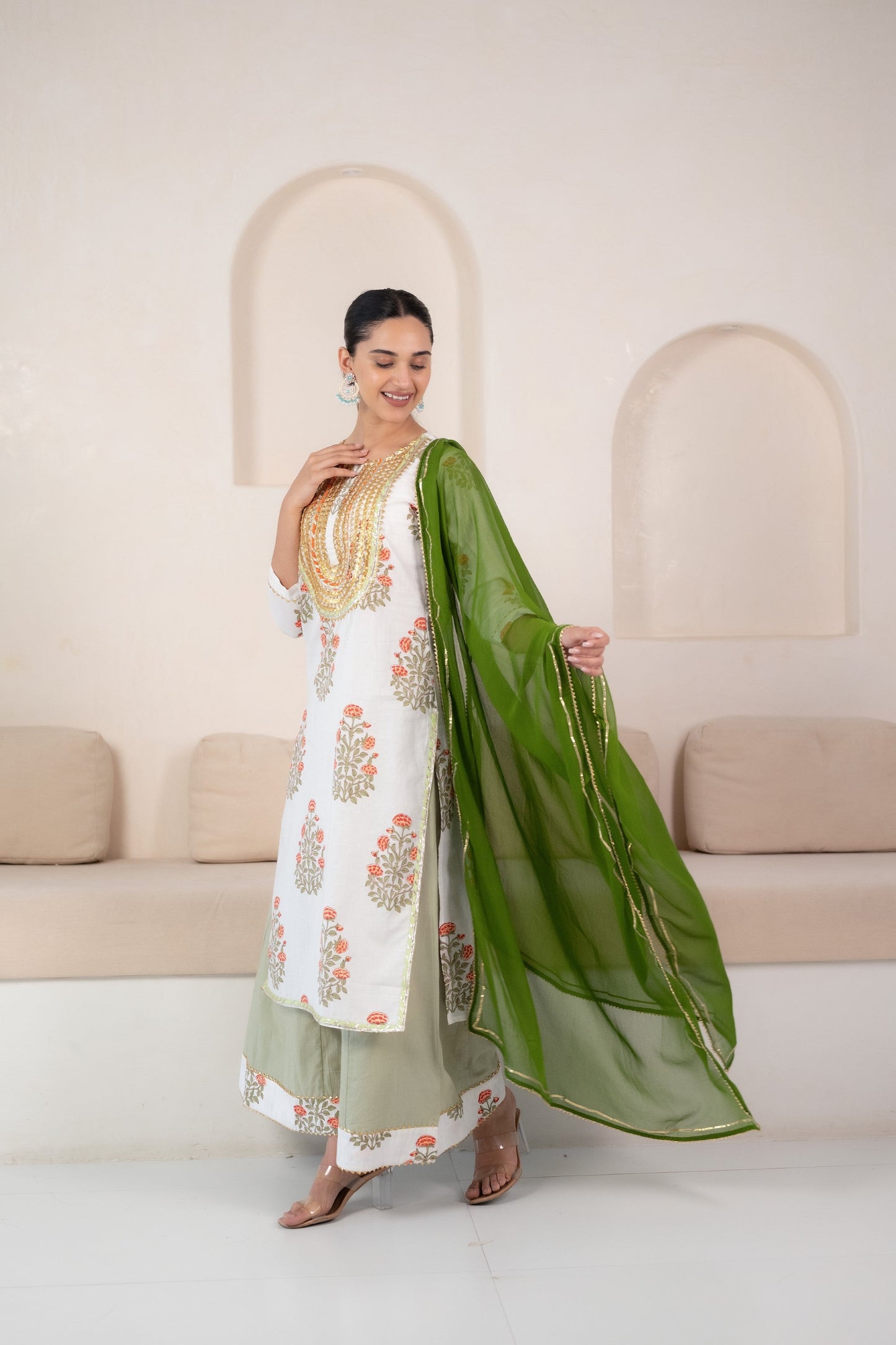 Womenâ€™s White Kurta set with dupatta by Myshka