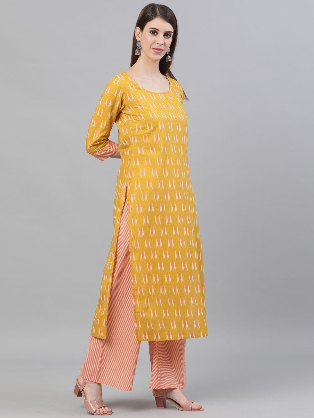 COLOR_Yellow