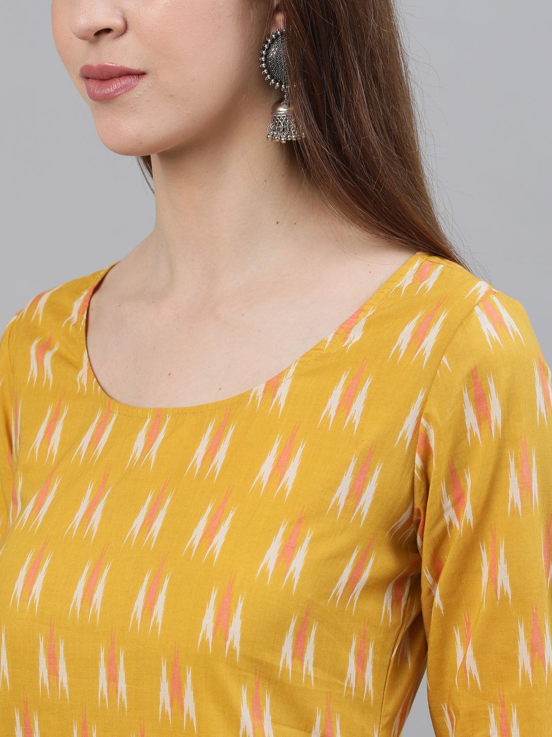 COLOR_Yellow