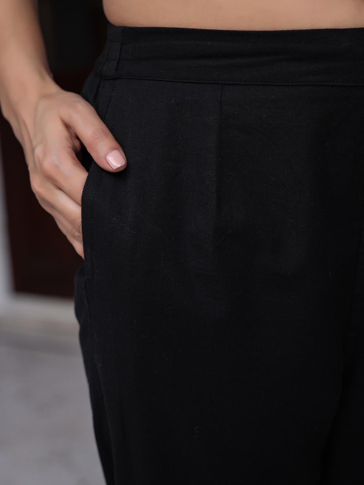 Color_Black