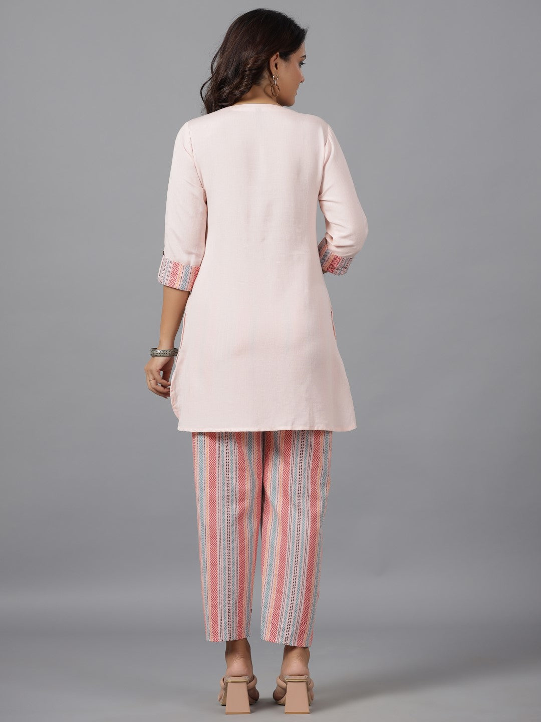 Color_Pink