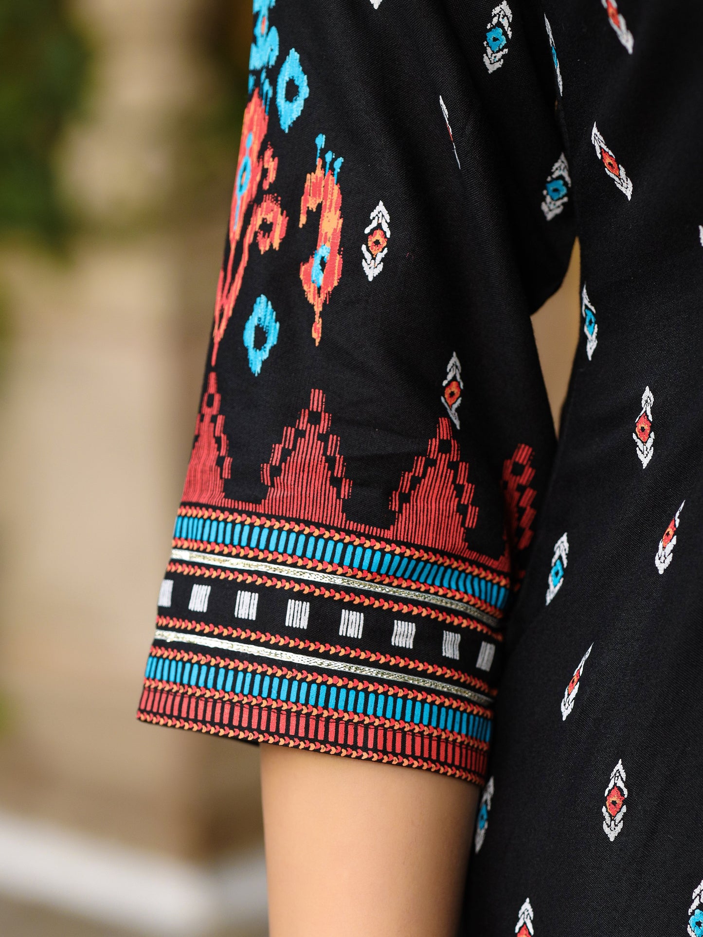 Color_Black