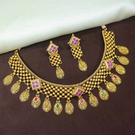 Women's 18K Gold Plated Traditional Brass Jewellery Set Glided with Uncut Polki Kundan
