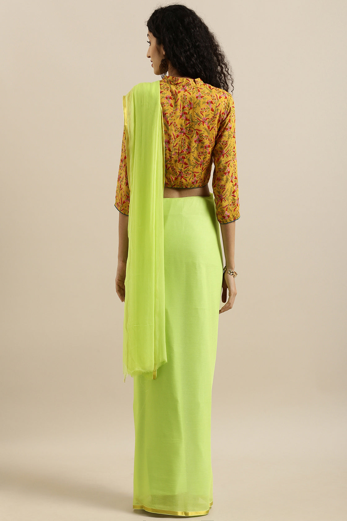 Women's Malavika Mohanan In Lime Green Hand Dyed Plain Chiffon Saree With Hand Block Printed Blouse
