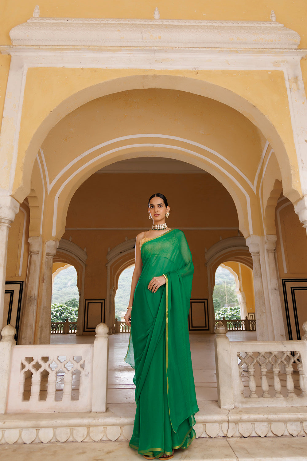 Women's Green Hand Dyed Chiffon Saree With Jacquard Blouse