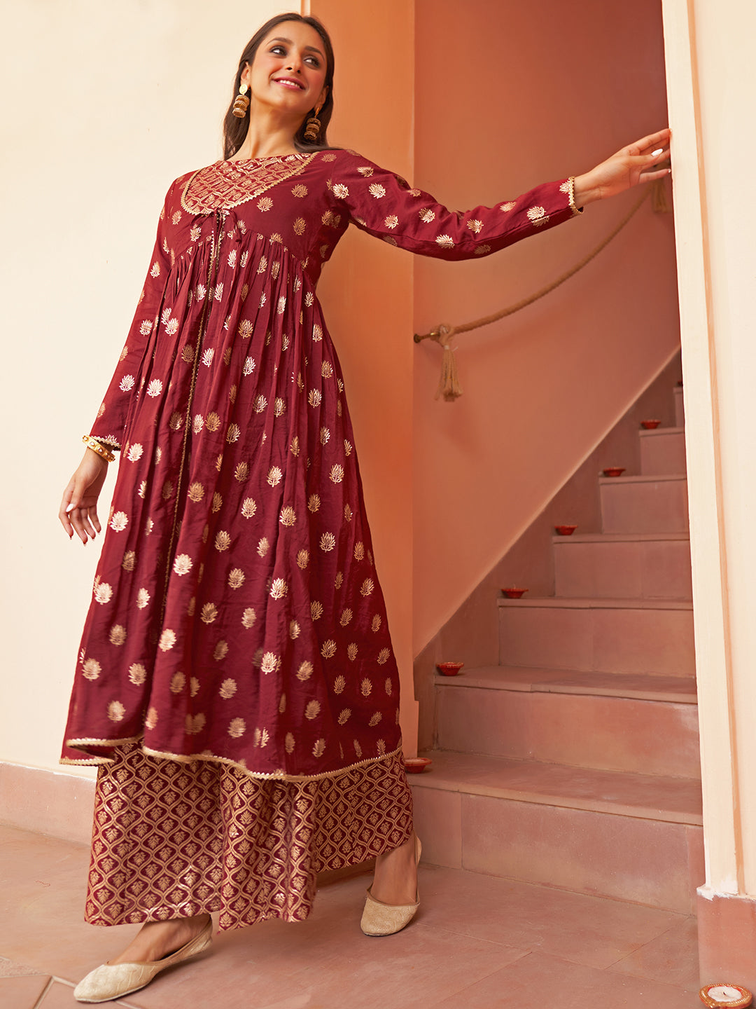Color_Maroon