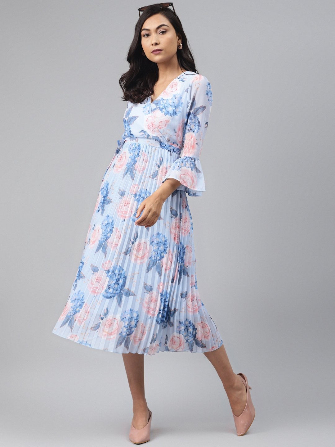Women's Light Blue Floral Pleated Midi Dress