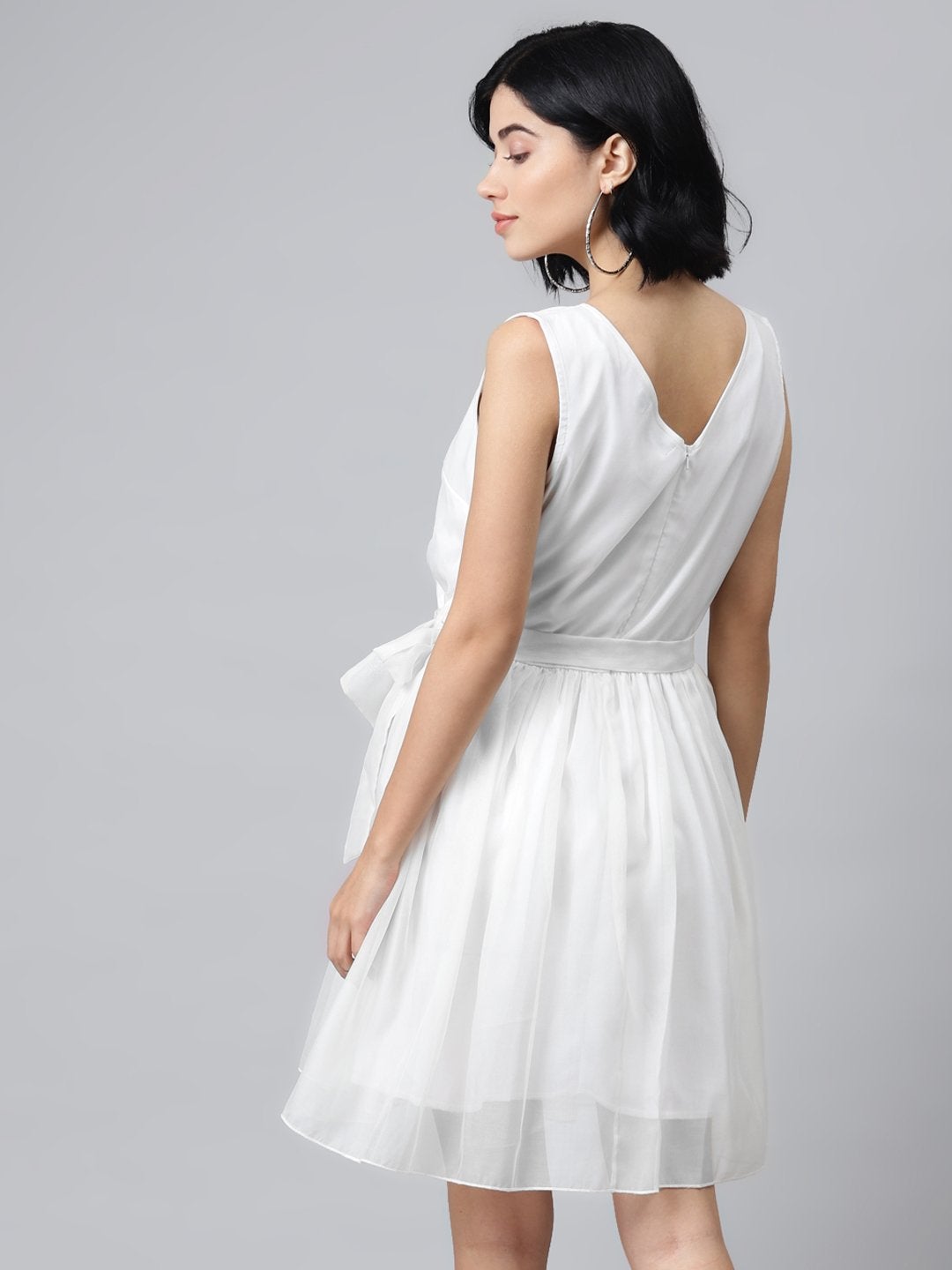 Women's Off-White Sleeveless Belted Mini Dress
